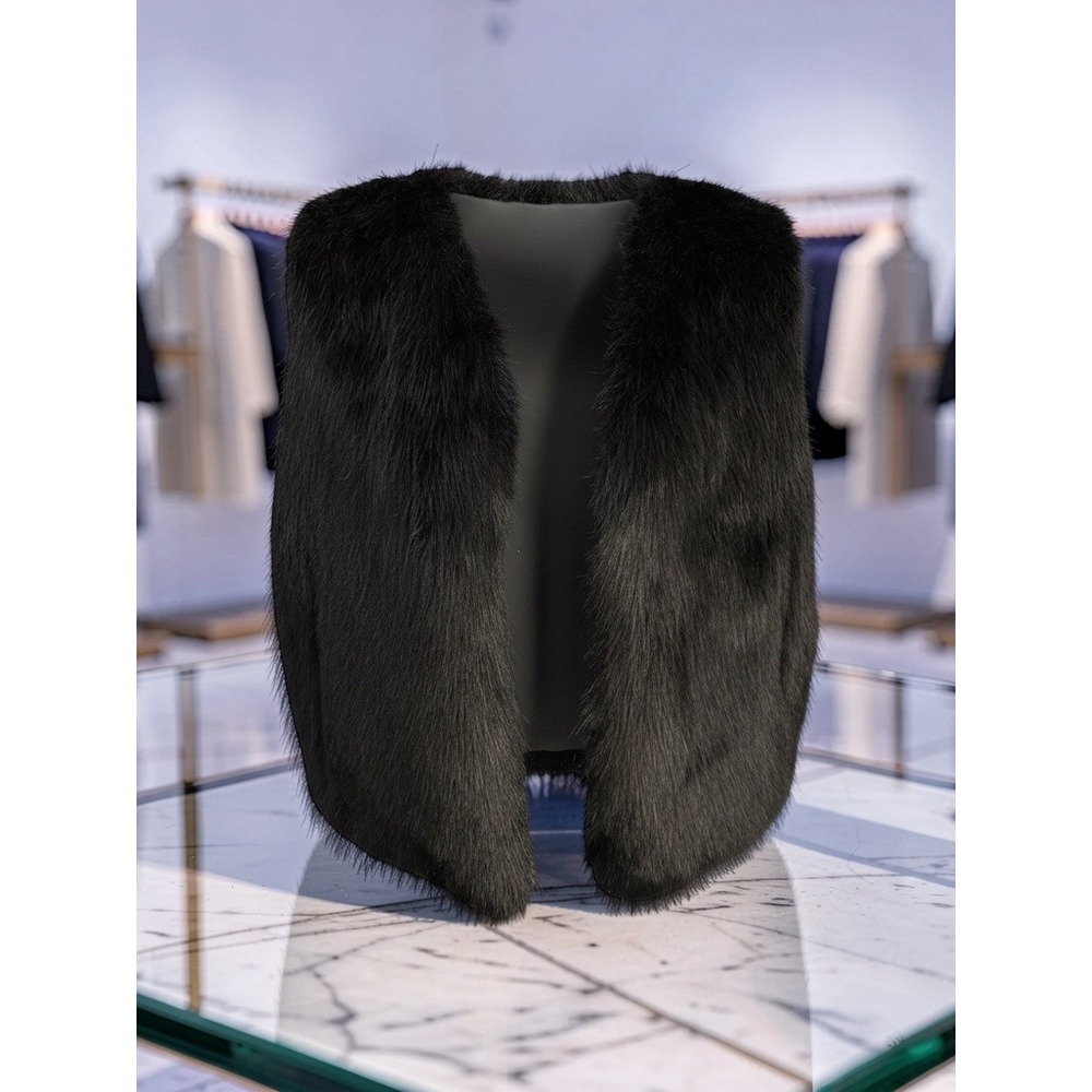 Do Everything In Love Black Faux Fur Vest Open Front One Size RN122351